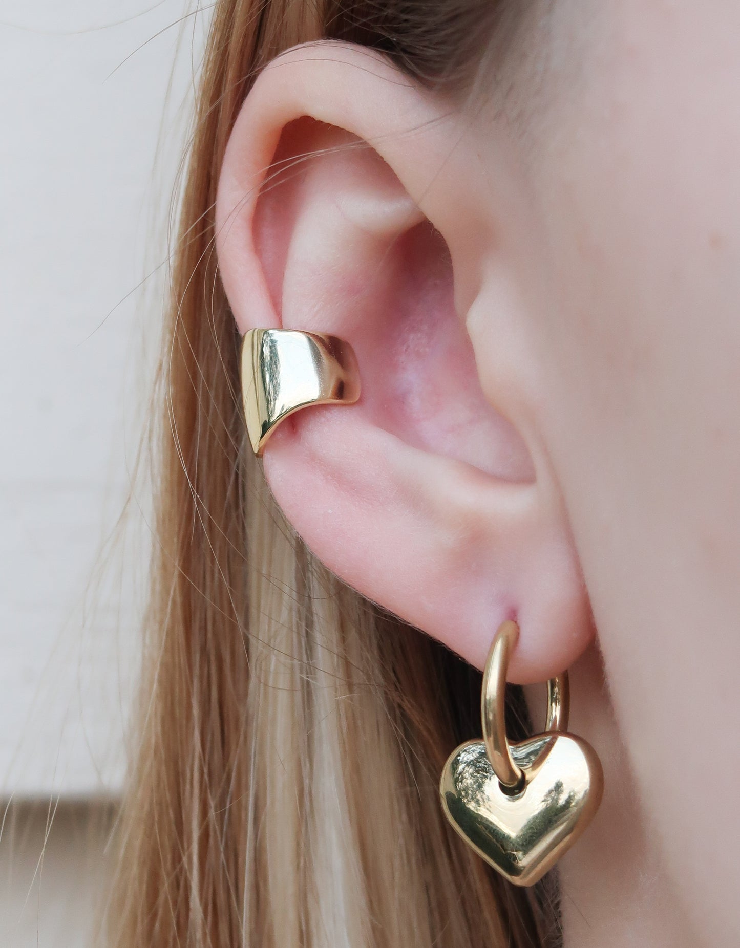 GOLD EAR CUFF (non-slip design) - Thick No Piercing Earring