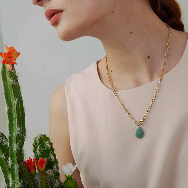 GREEN STONE - Adjustable Lariat Paperclip Cable Necklace (Gold)